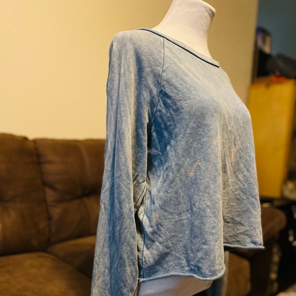 Blank Paige Blue Be Nice Sweater Cropped with Long Sleeves and a denim wash - Picture 4 of 8